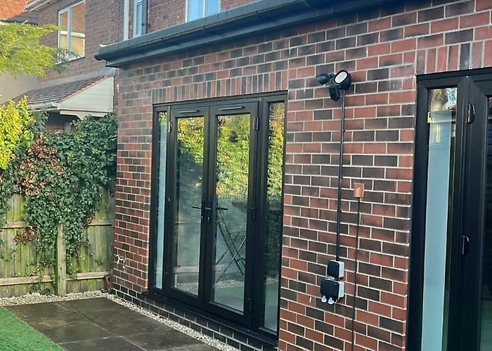 Newly Refurbished يورك